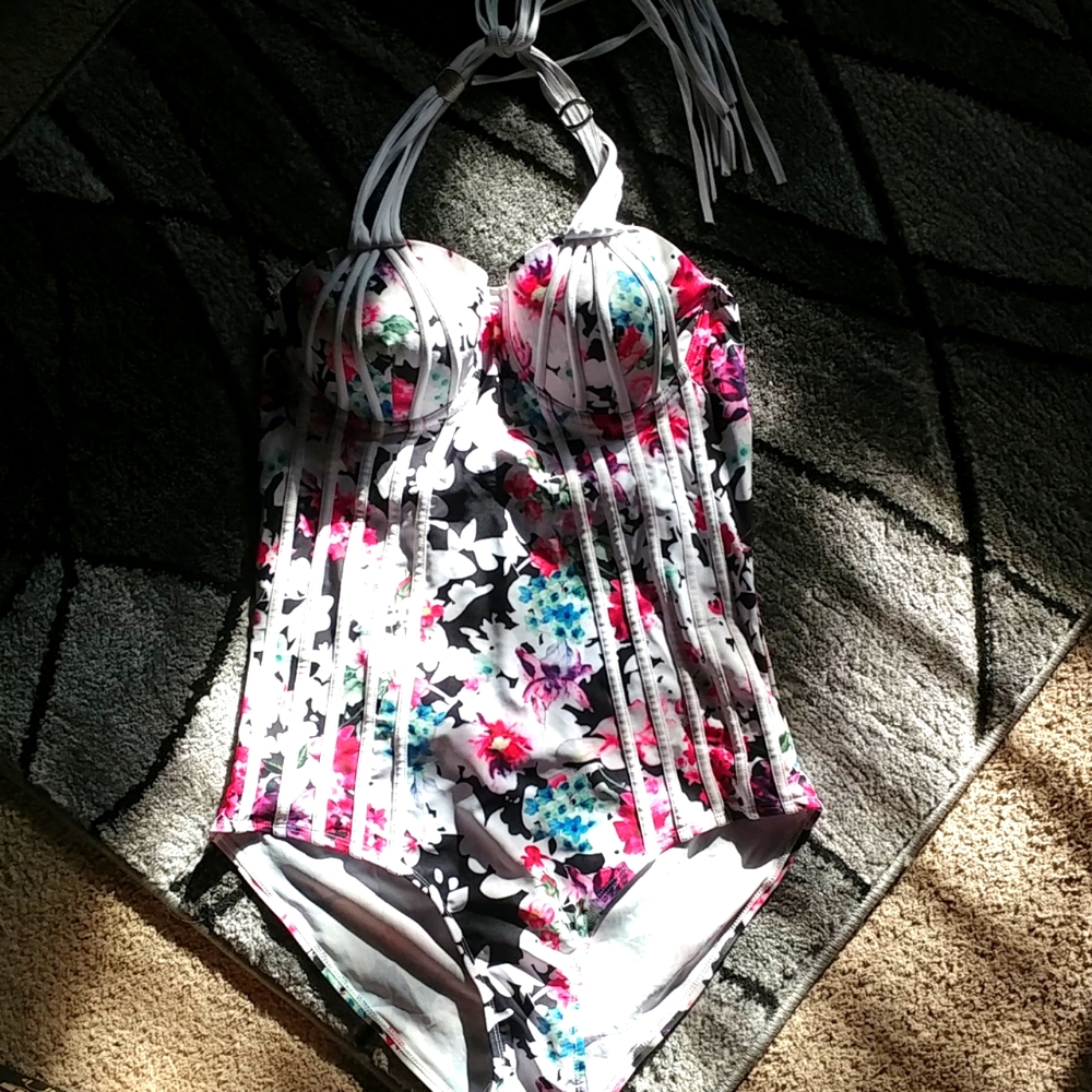 🌺🌸Bathing suit🌺🌸